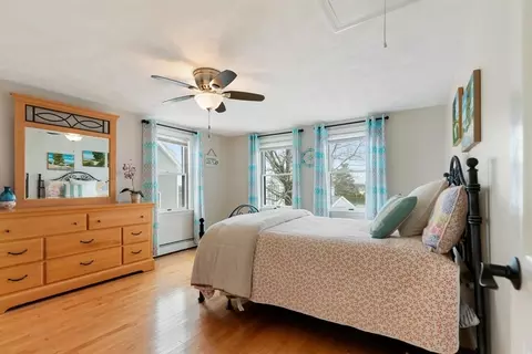 Bedroom - 3 Breezy Point Rd, Gloucester, MA 01930 photo 3 of 5