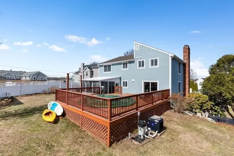 Exterior - 3 Breezy Point Rd, Gloucester, MA 01930 photo 4 of 6
