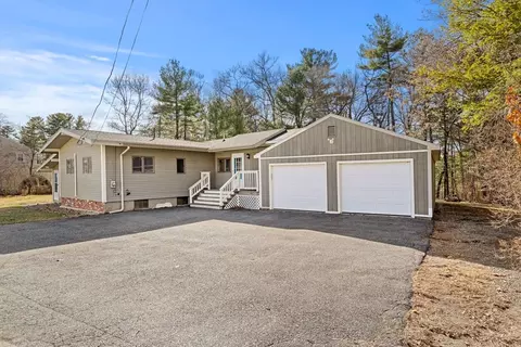 64 Tenth St, Tewksbury, MA 01876