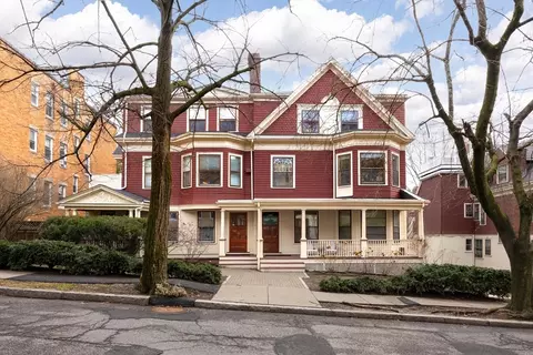 15 Fairbanks St #1, Brookline, MA 02446