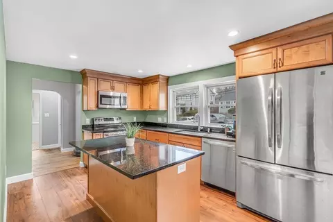 361 Elm St, Braintree, MA 02184