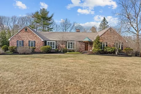 12 Alonesos Way, Andover, MA 01810