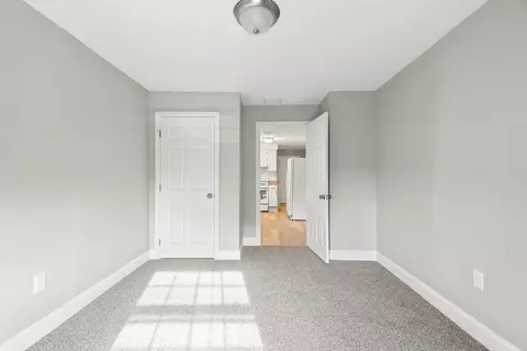 Bedroom - 528 Eastern Ave, Fall River, MA 02723 photo 4 of 9