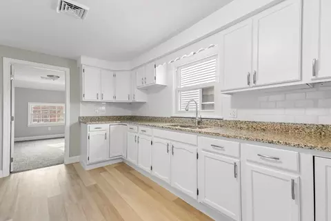Entry Way - 528 Eastern Ave, Fall River, MA 02723 photo 1 of 4