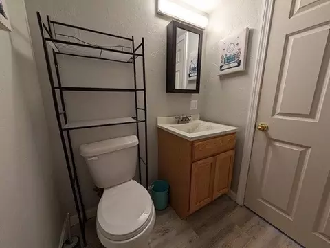 Bath - 240 Clover St, Worcester, MA 01603 photo 2 of 3