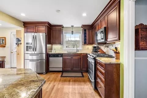 77 Cushing Rd, Milton, MA 02186 photo 8