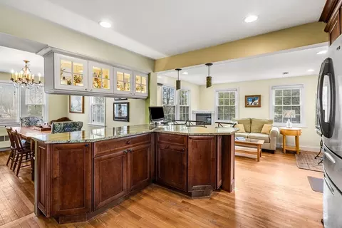 77 Cushing Rd, Milton, MA 02186 photo 4