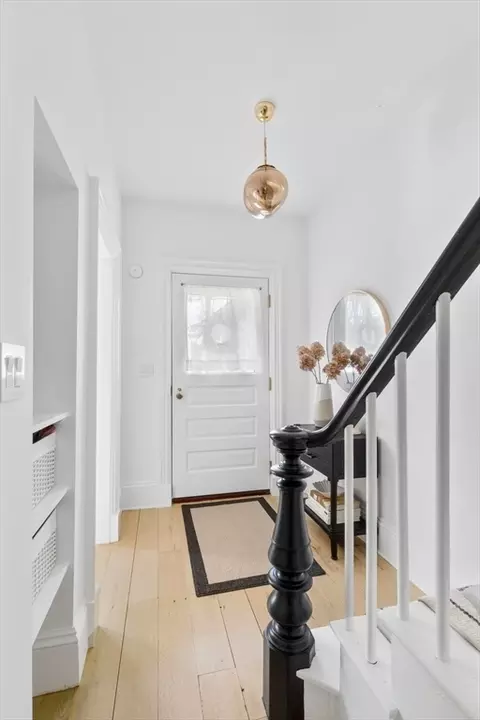 27 Berkeley St, Somerville, MA 02143 photo 4