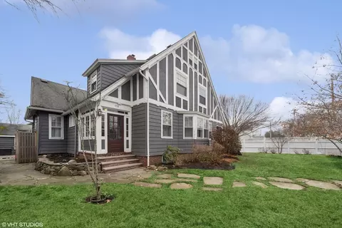 998 Humphrey St, Swampscott, MA 01907