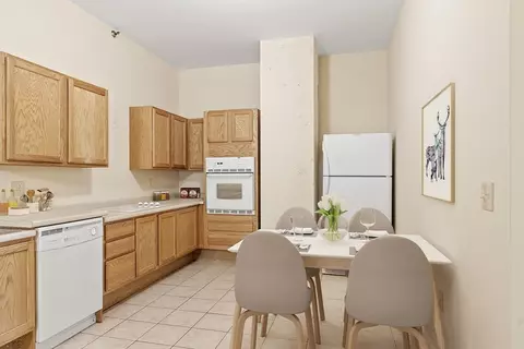 33 Middle St #2, Lowell, MA 01852 photo 4