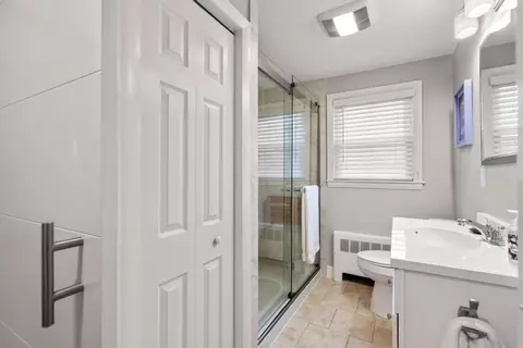 Bath - 14 Walker St, Maynard, MA 01754 photo 1 of 3