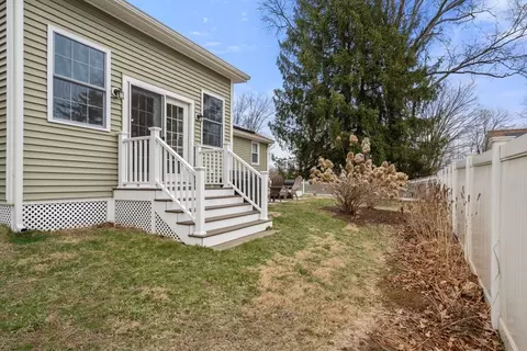 Exterior - 14 Walker St, Maynard, MA 01754 photo 4 of 6