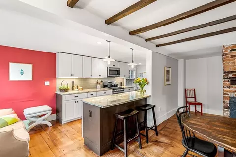 19 Middle St, Marblehead, MA 01945 photo 6