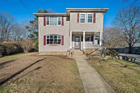 753 Union St, Rockland, MA 02370