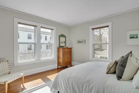 37 Stanton Rd, Brookline, MA 02445 photo 9