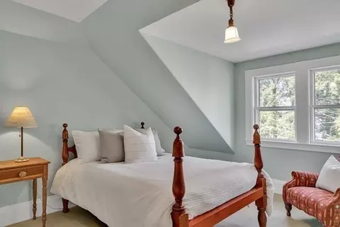 37 Stanton Rd, Brookline, MA 02445 photo 18