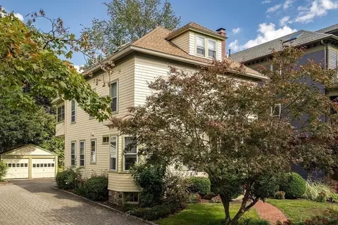 37 Stanton Rd, Brookline, MA 02445 photo 21