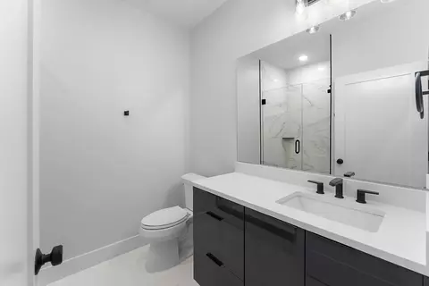 Bath - 115 Thurston St # -E, Somerville, MA 02145 photo 4 of 6