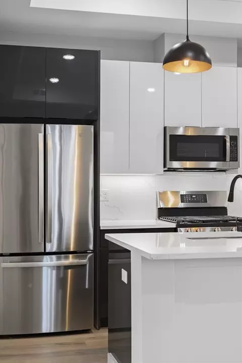 Kitchen - 115 Thurston St # -E, Somerville, MA 02145 photo 3 of 4
