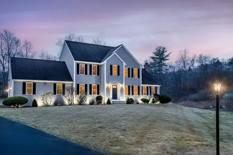5 Devarney Ct, Shirley, MA 01464