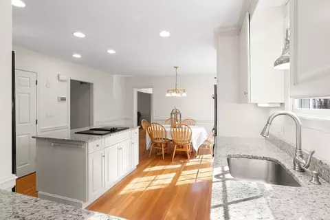 24 Eugene Dr, Winchester, MA 01890 photo 11