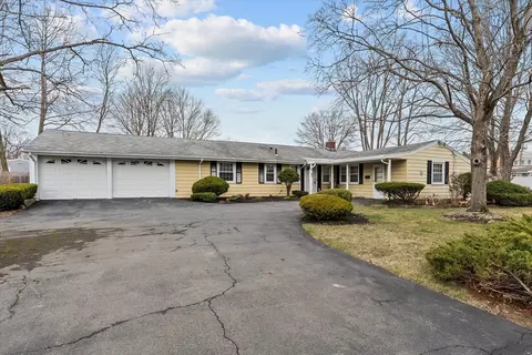 48 Massachusetts Ave, Danvers, MA 01923