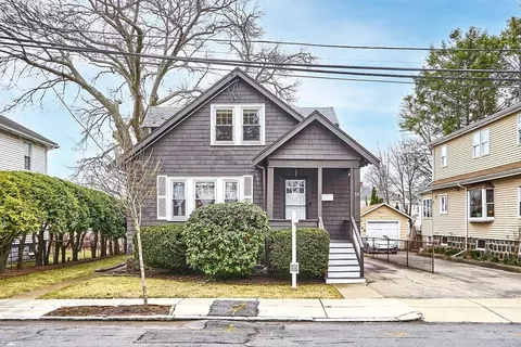 16 Wycliff Ave, West Roxbury, MA 02132