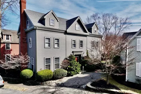 3 Doaks Ln, Marblehead, MA 01945 photo 2