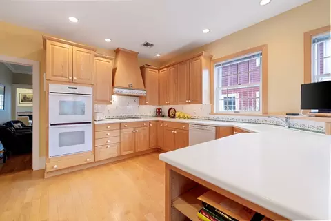 3 Doaks Ln, Marblehead, MA 01945 photo 9
