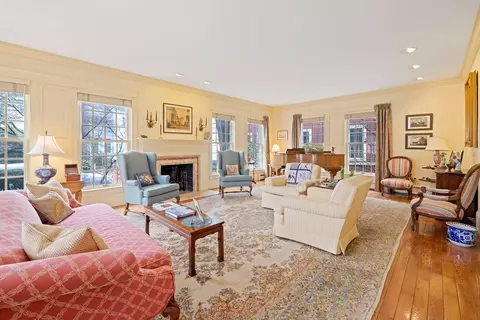3 Doaks Ln, Marblehead, MA 01945 photo 4