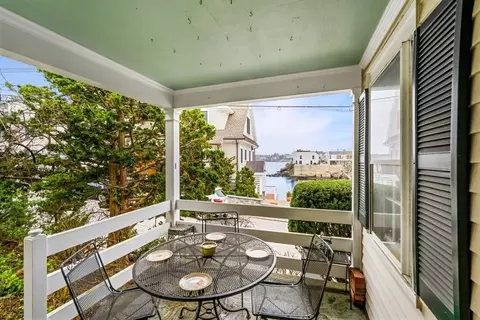 23 Gregory St, Marblehead, MA 01945 photo 9