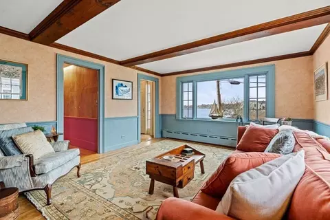 23 Gregory St, Marblehead, MA 01945 photo 5