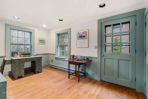 23 Gregory St, Marblehead, MA 01945 photo 11