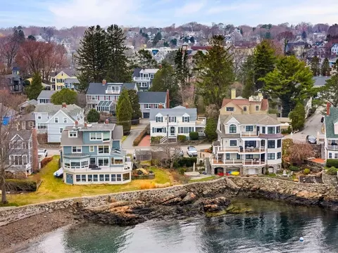 23 Gregory St, Marblehead, MA 01945