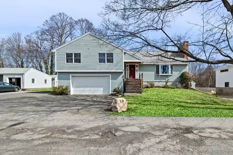 10 Liberty Ln, Marblehead, MA 01945