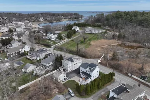 50 Summer St, Cohasset, MA 02025