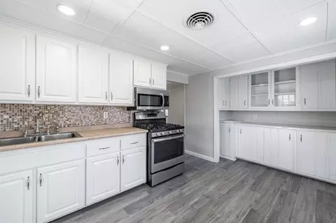 Kitchen - 166 Nottingham, Springfield, MA 01104 photo 1 of 3