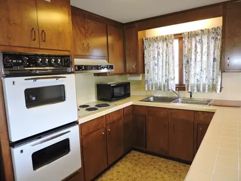 67 Birch Island Rd, Webster, MA 01570 photo 14