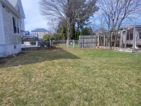 528 Lawton St, Fall River, MA 02721 photo 3