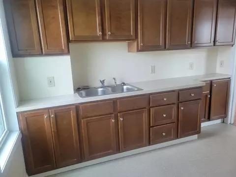 528 Lawton St, Fall River, MA 02721 photo 15