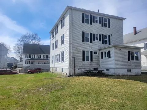 528 Lawton St, Fall River, MA 02721 photo 4