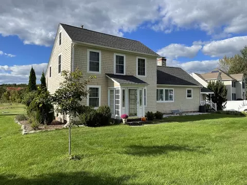 41 Browns Rd, Grafton, MA 01519