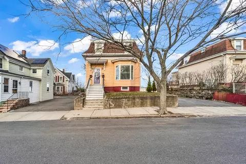 75 Sheridan St, Lynn, MA 01905