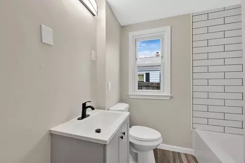 34 Brooks St, Springfield, MA 01109 photo 17