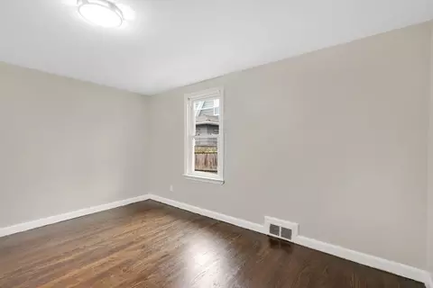 34 Brooks St, Springfield, MA 01109 photo 15