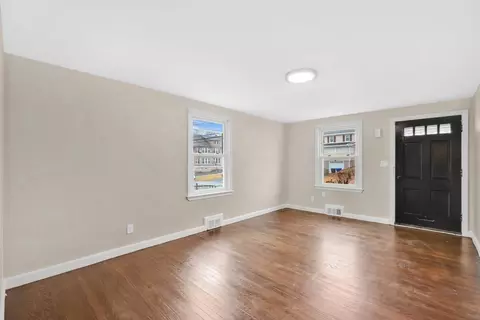 34 Brooks St, Springfield, MA 01109 photo 3