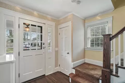 6 Saunders Ter, Wellesley, MA 02481 photo 3