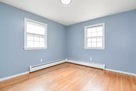 Bedroom - 2 Marlboro Rd, Georgetown, MA 01833 photo 4 of 6
