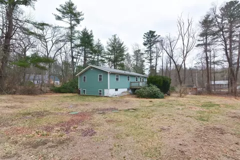 Exterior - 2 Marlboro Rd, Georgetown, MA 01833 photo 2 of 7