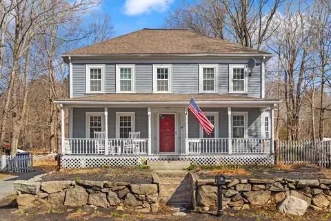 18 Milford St, Medway, MA 02053